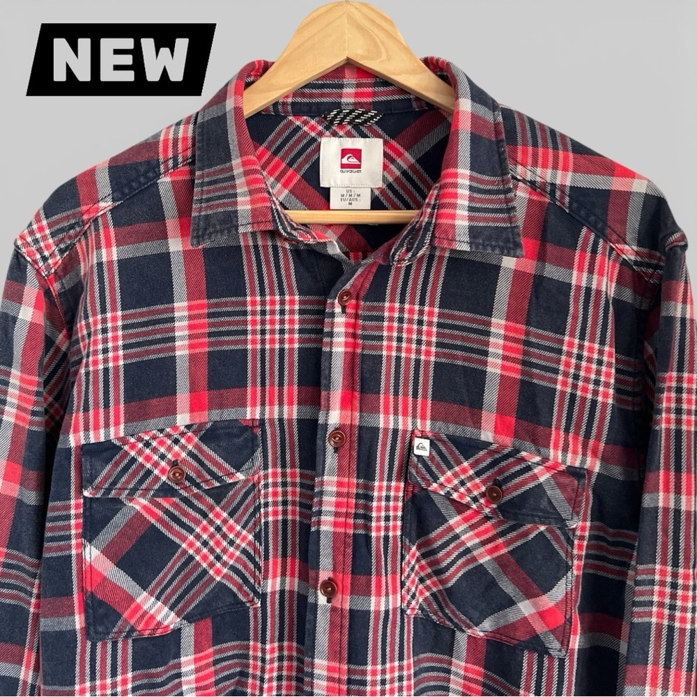 NEW Quiksilver Men's Navy and Red Plaid Shirt